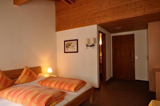Gasthaus Skiklub Andermatt Rum bild